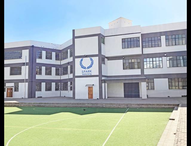 9,439M² TRAINING FACILITY FOR SALE IN NEW DOORNFONTEIN